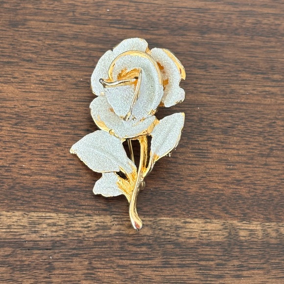 Vintage Gold and Silver Rose Brooch - Picture 1 of 3